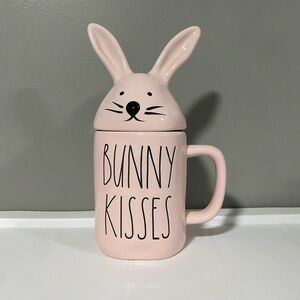 RAE DUNN “ BUNNY KISSES “ Mug w/ Topper
